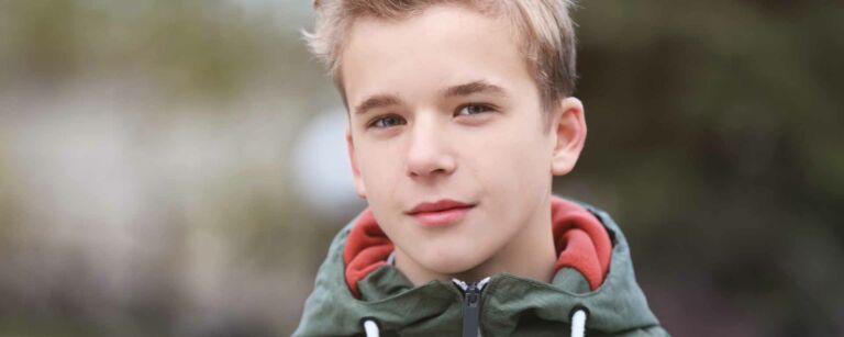 Hyväkysymys.fi provides information and support for young people’s lives.